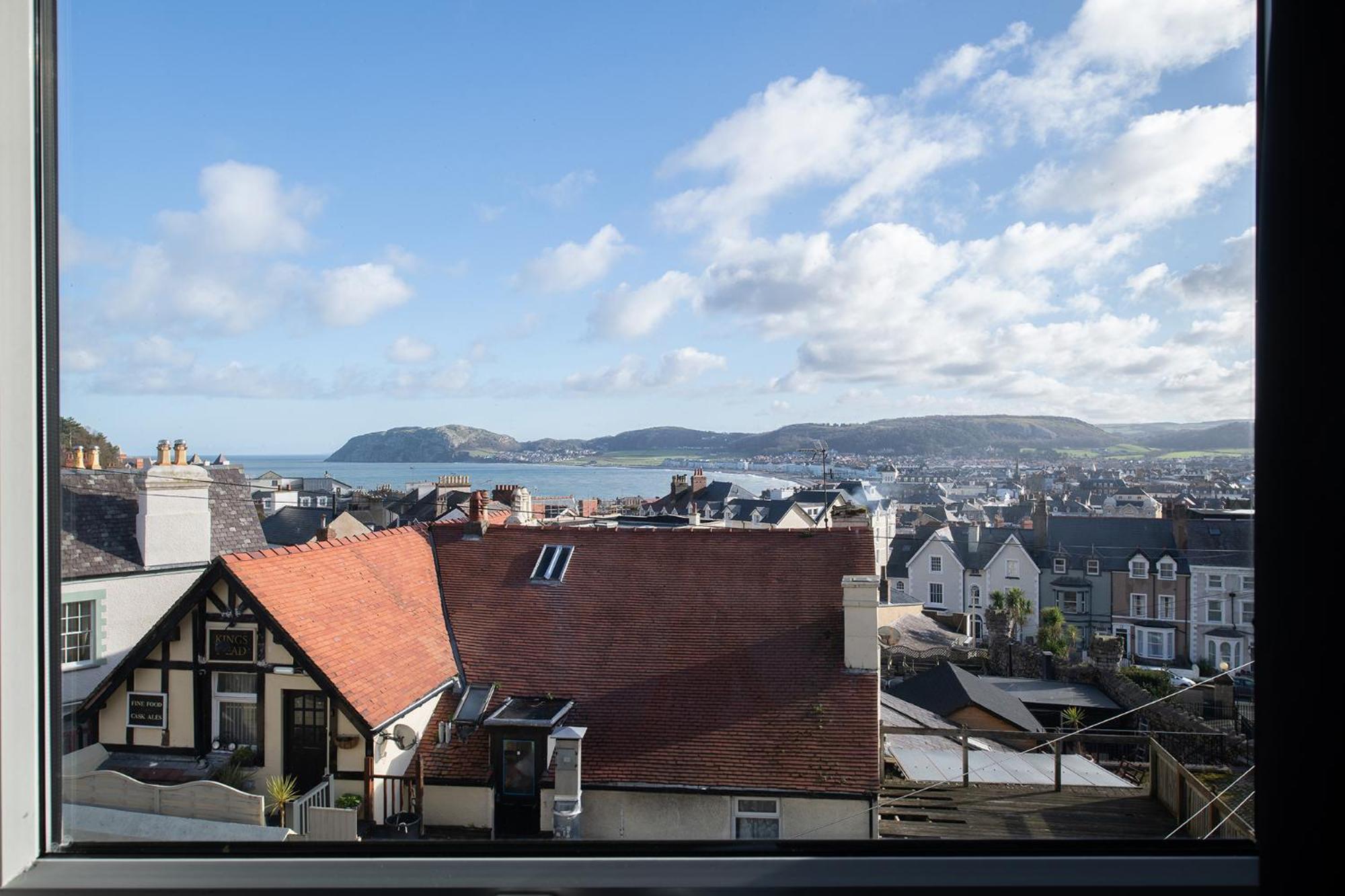 Orme Lodge Llandudno Bagian luar foto