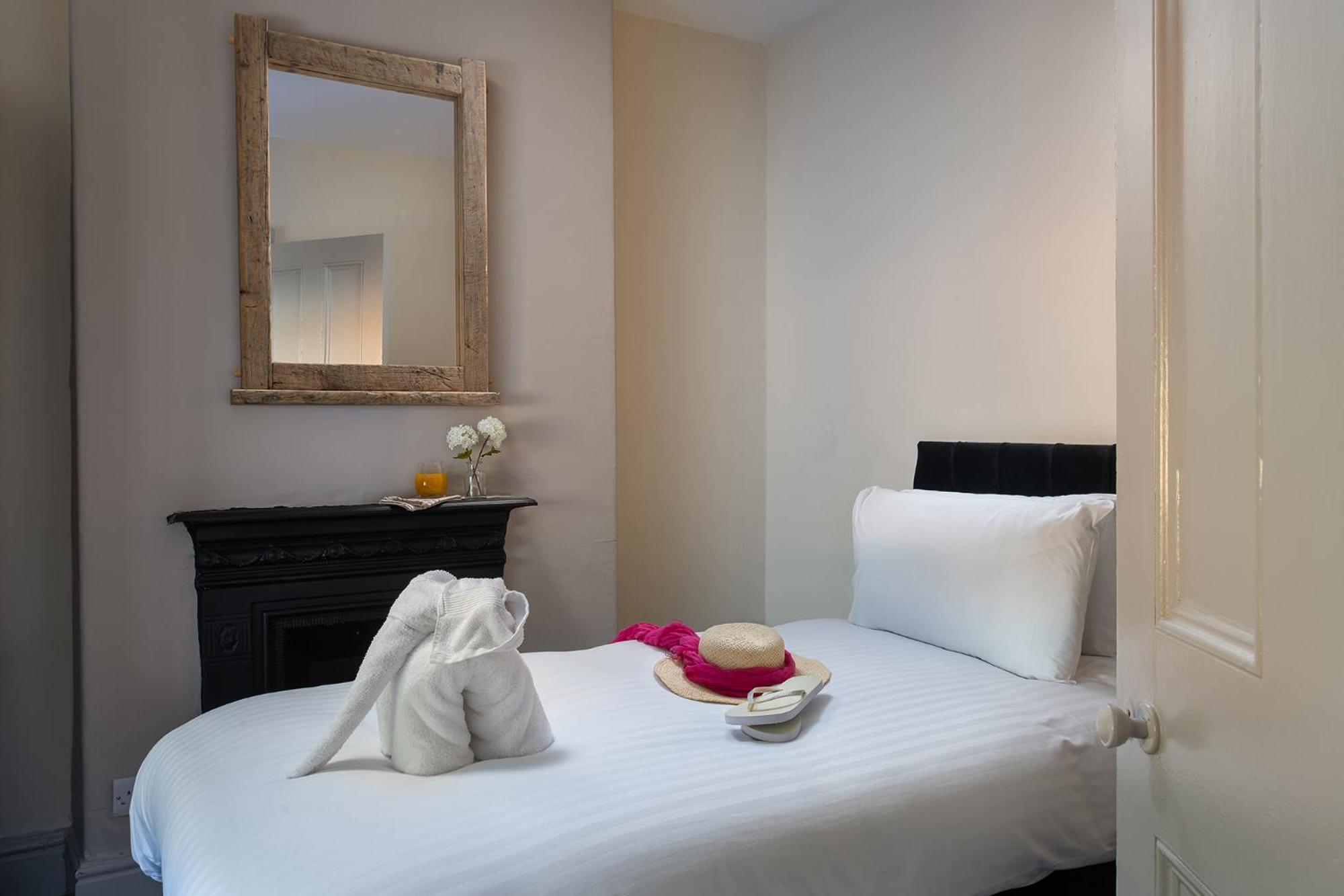 Orme Lodge Llandudno Bagian luar foto